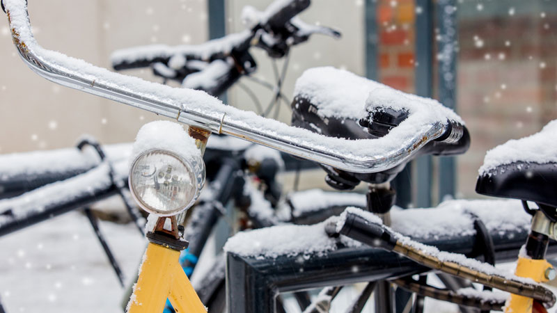 Fahrradschloss eingefroren: Mit diesem Trick enteisen Sie es in Sekunden